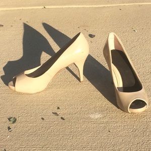 Nine west nude heels peep toe